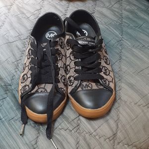 Michael Kors Monogram Sneaker